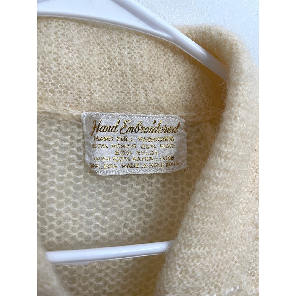 Vintage 60s Knit Mohair Cardigan Embroidered Floral Sweater Cottagecore Soft M - Picture 3 of 4